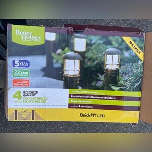 Set of 7 New in Box Better Homes & Gardens LED Pathway Light Set